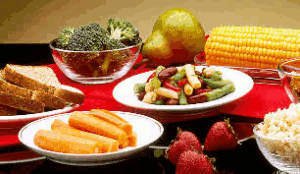 Dieta alimentar saudável (somos o que comemos) Frutas, verduras e cereais em uma dieta alimentar saudável